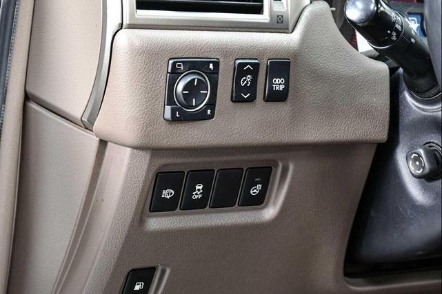 Photo of 2015 Starfire Pearl Lexus GX 460