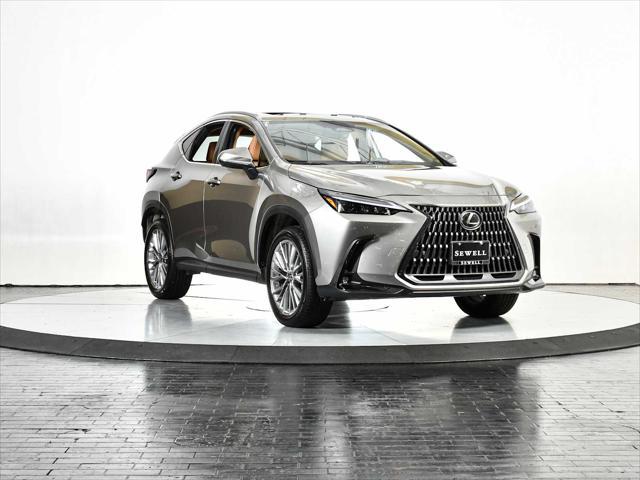 Photo of 2025 Atomic Silver Lexus NX 350