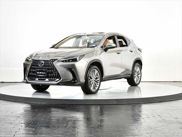 Photo of 2025 Atomic Silver Lexus NX 350