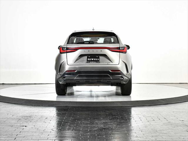 Photo of 2025 Atomic Silver Lexus NX 350