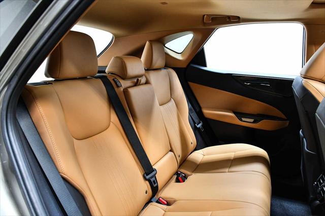 Photo of 2025 Atomic Silver Lexus NX 350
