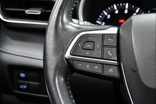 Photo of 2021 Blizzard Pearl Toyota Highlander