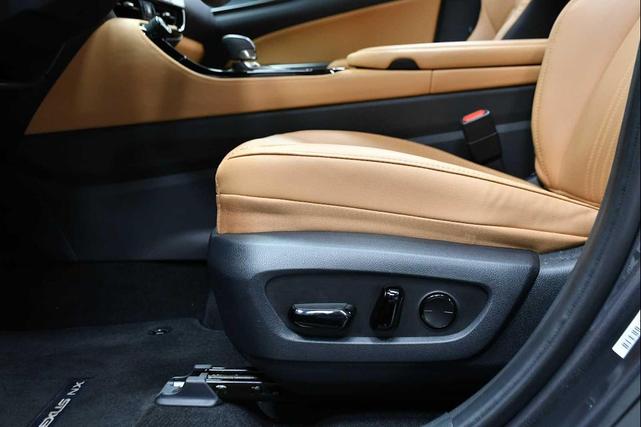 Photo of 2025 Cloudburst Gray Lexus NX 250