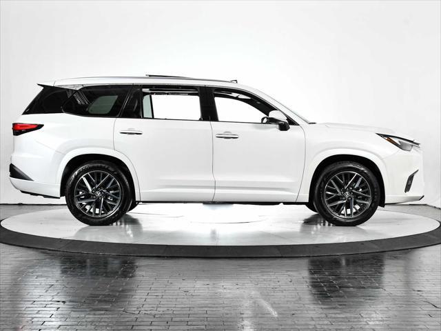 Photo of 2024 Wind Chill Pearl Lexus TX 350