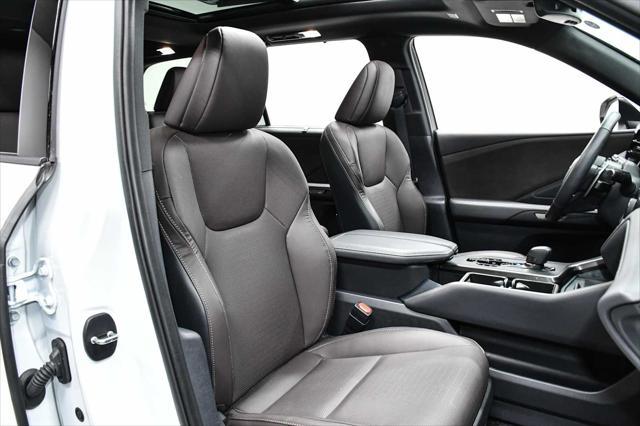 Photo of 2024 Wind Chill Pearl Lexus TX 350
