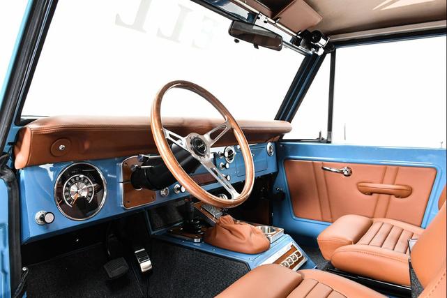 Photo of 1968 Blue Ford Bronco