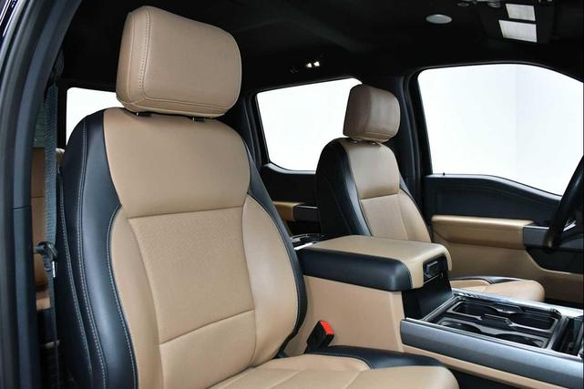 Photo of 2023 Agate Black Metallic Ford F-250