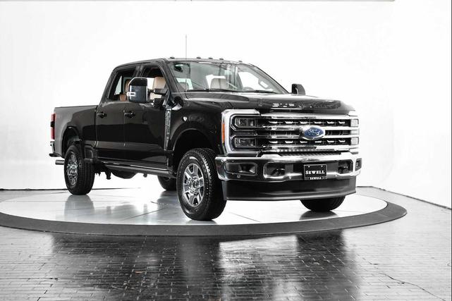 Photo of 2023 Agate Black Metallic Ford F-250