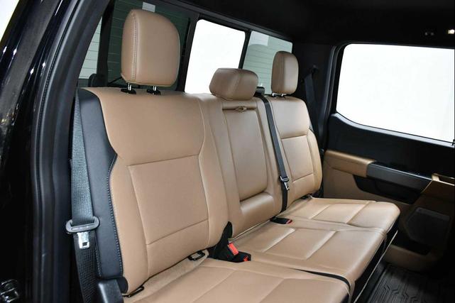Photo of 2023 Agate Black Metallic Ford F-250