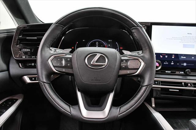 Photo of 2024 Eminent White Pearl Lexus RX 350
