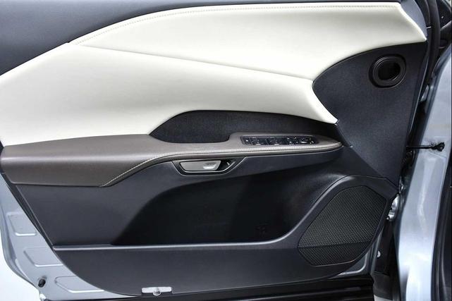Photo of 2023 Iridium Lexus RX 350