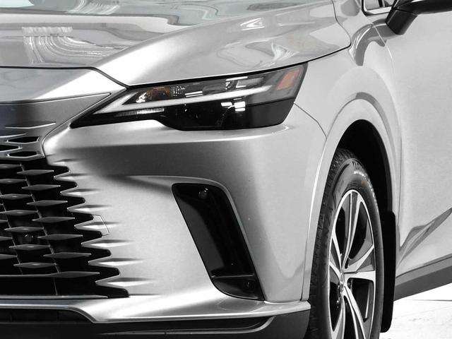 Photo of 2023 Iridium Lexus RX 350