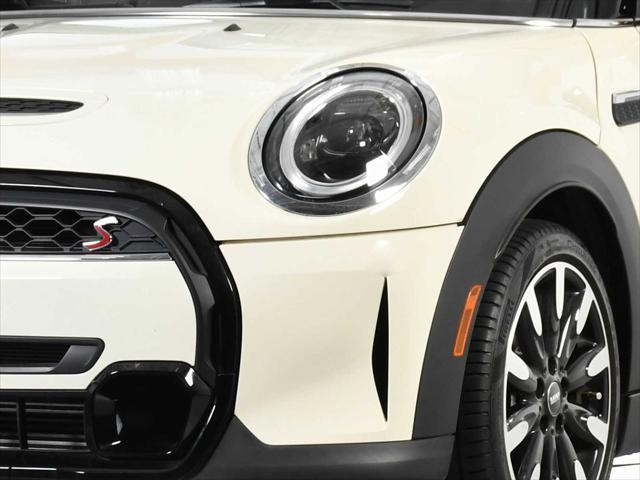 Photo of 2023 Pepper White MINI Hardtop