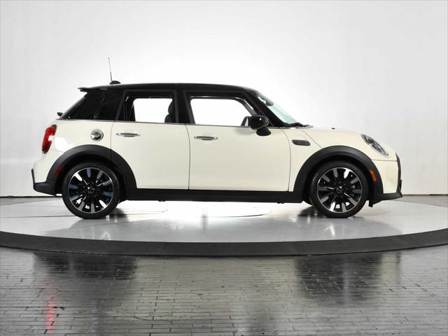 Photo of 2023 Pepper White MINI Hardtop