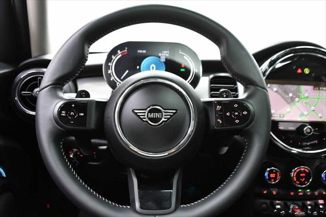 Photo of 2023 Pepper White MINI Hardtop