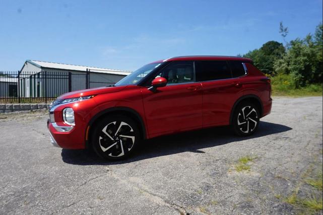 Photo of 2022 Red Diamond Mitsubishi Outlander