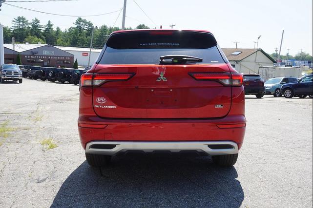 Photo of 2022 Red Diamond Mitsubishi Outlander