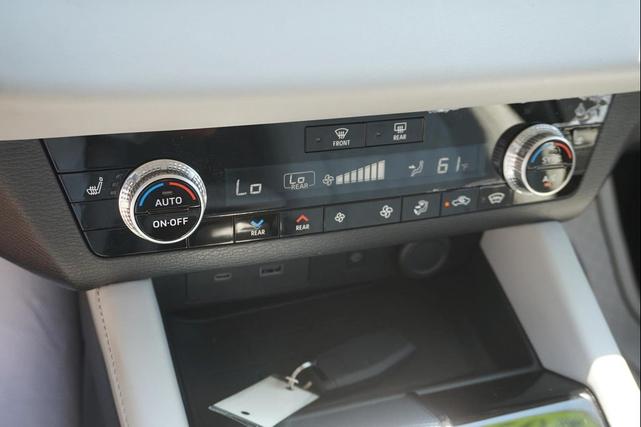 Photo of 2022 Red Diamond Mitsubishi Outlander