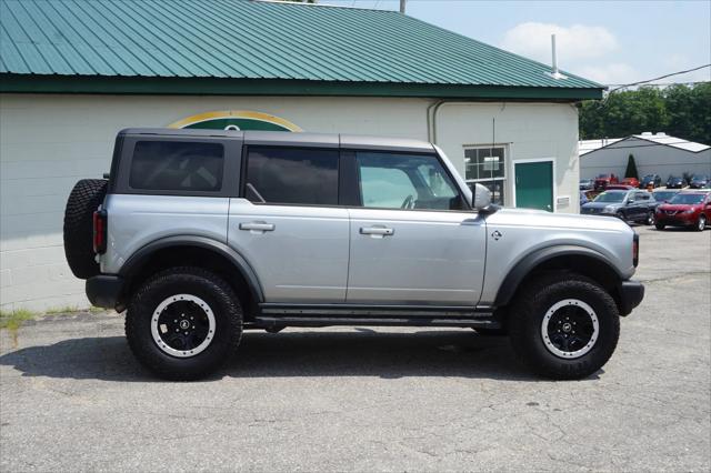 Photo of 2023 Blue Ford Bronco