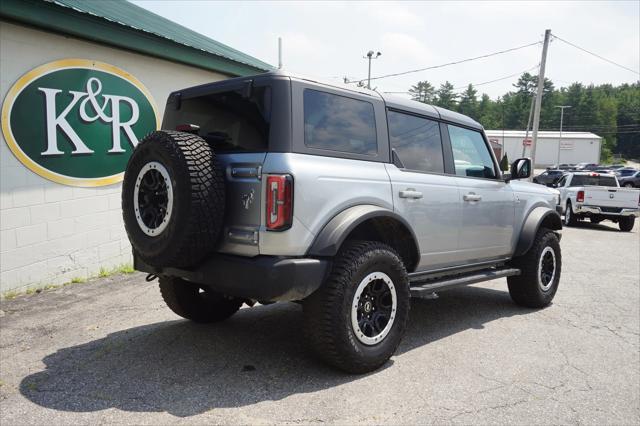 Photo of 2023 Blue Ford Bronco
