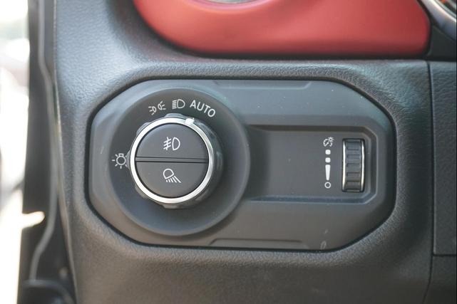 Photo of 2023 Black Jeep Gladiator