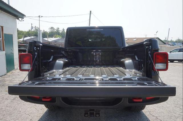 Photo of 2023 Black Jeep Gladiator