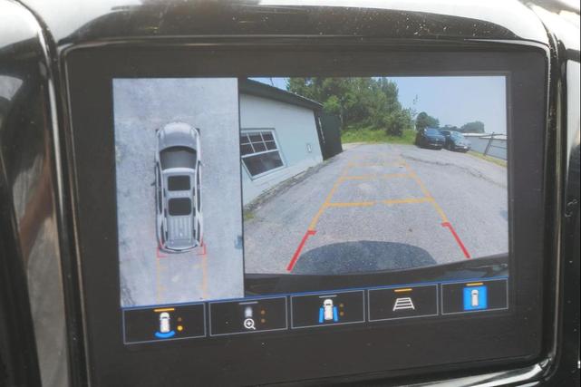 Photo of 2022 Mosaic Black Chevrolet Traverse