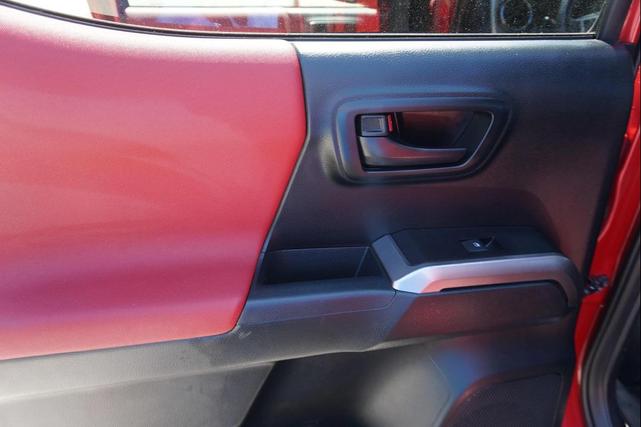 Photo of 2017 Barcelona Red Metallic Toyota Tacoma