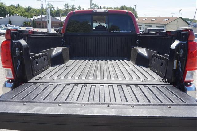 Photo of 2017 Barcelona Red Metallic Toyota Tacoma