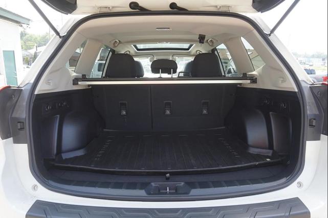 Photo of 2019 Crystal White Pearl Subaru Forester