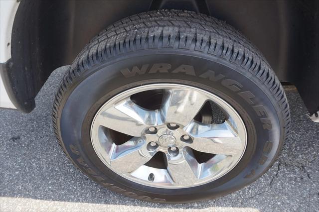 Photo of 2019 Bright White RAM 1500