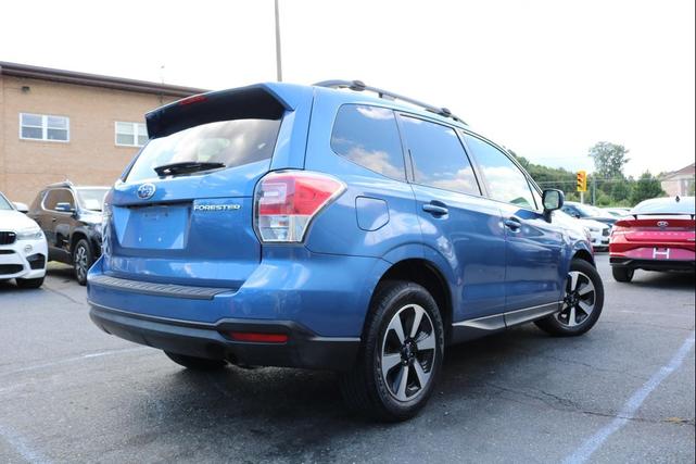 Photo of 2018 Quartz Blue Pearl Subaru Forester