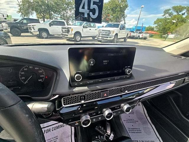 Photo of 2022 Gray Honda Civic