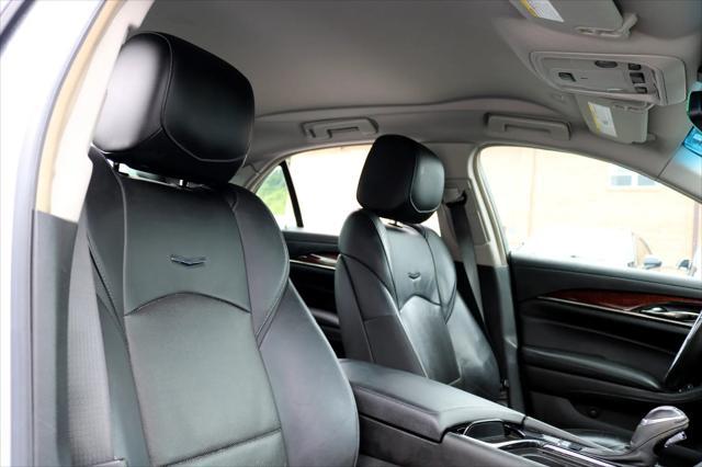 Photo of 2015 Radiant Silver Metallic Cadillac CTS