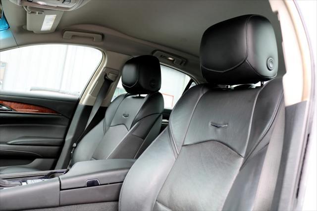 Photo of 2015 Radiant Silver Metallic Cadillac CTS