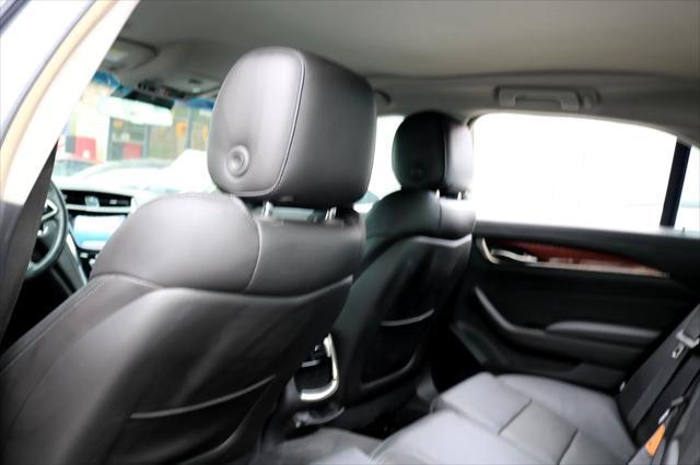 Photo of 2015 Radiant Silver Metallic Cadillac CTS