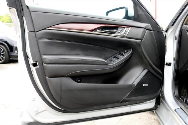 Photo of 2015 Radiant Silver Metallic Cadillac CTS