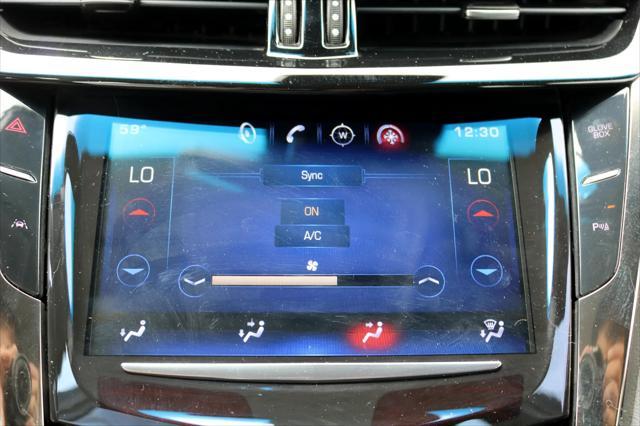 Photo of 2015 Radiant Silver Metallic Cadillac CTS