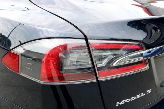 Photo of 2013 Black Tesla Model S