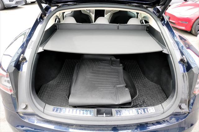Photo of 2013 Black Tesla Model S