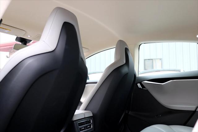 Photo of 2013 Black Tesla Model S