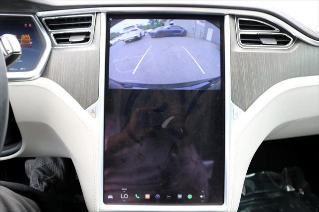 Photo of 2013 Black Tesla Model S