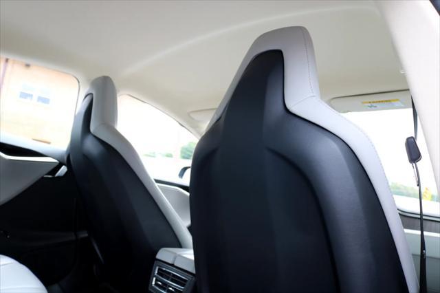 Photo of 2013 Black Tesla Model S