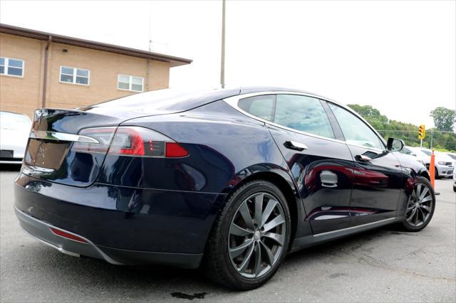 Photo of 2013 Black Tesla Model S