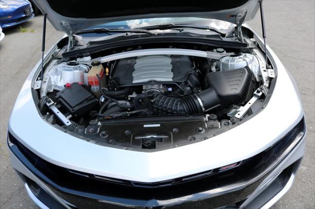 Photo of 2019 Silver Ice Metallic Chevrolet Camaro