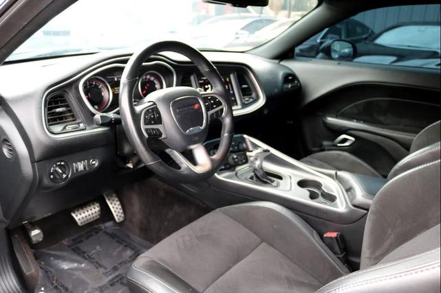 Photo of 2018 Pitch Black Clearcoat Dodge Challenger