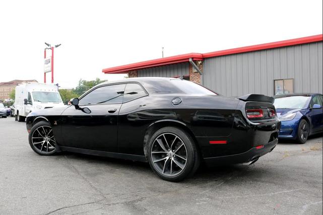 Photo of 2018 Pitch Black Clearcoat Dodge Challenger