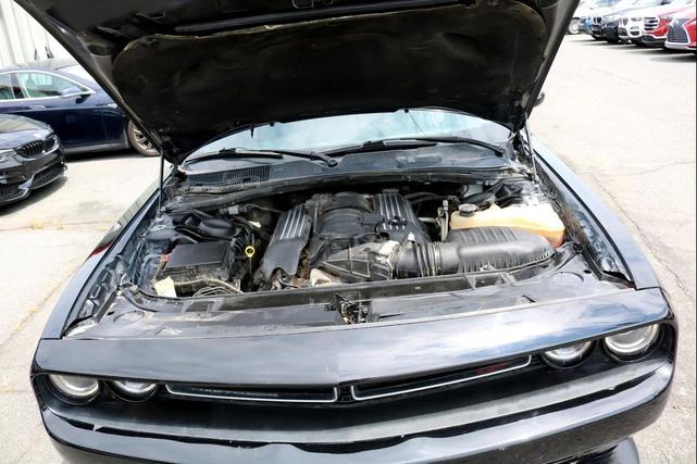 Photo of 2018 Pitch Black Clearcoat Dodge Challenger
