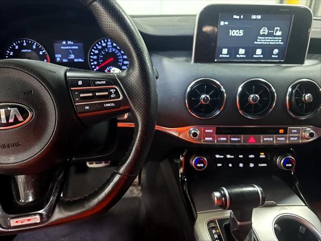 Photo of 2019 Snow White Pearl Kia Stinger