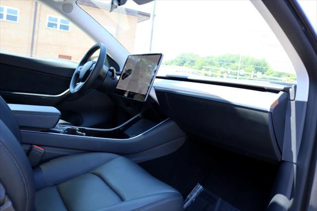 Photo of 2020 Gray**PERFORMANCE**AWD Tesla Model Y